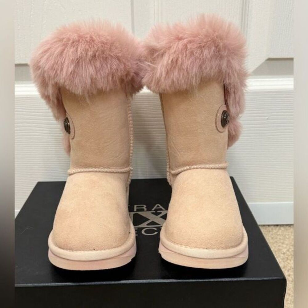 NWB Australia Luxe Collective Nordic Kids Sheepskin Baby Pink Girl’s Boots Sz 12 - Picture 2 of 14